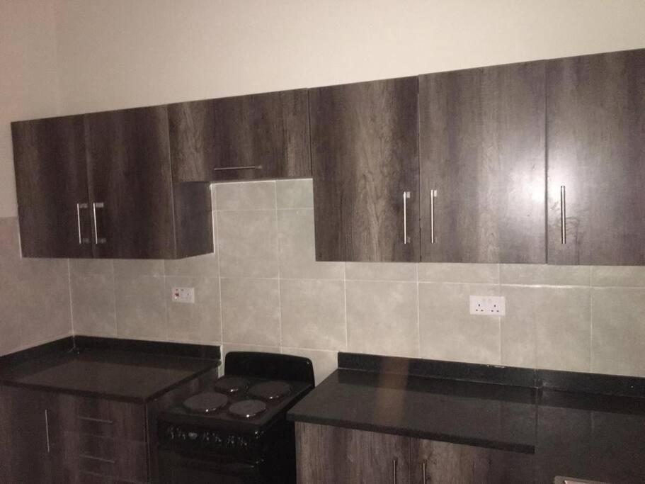 Spacious Zamtel Flat ลุซากา ภายนอก รูปภาพ