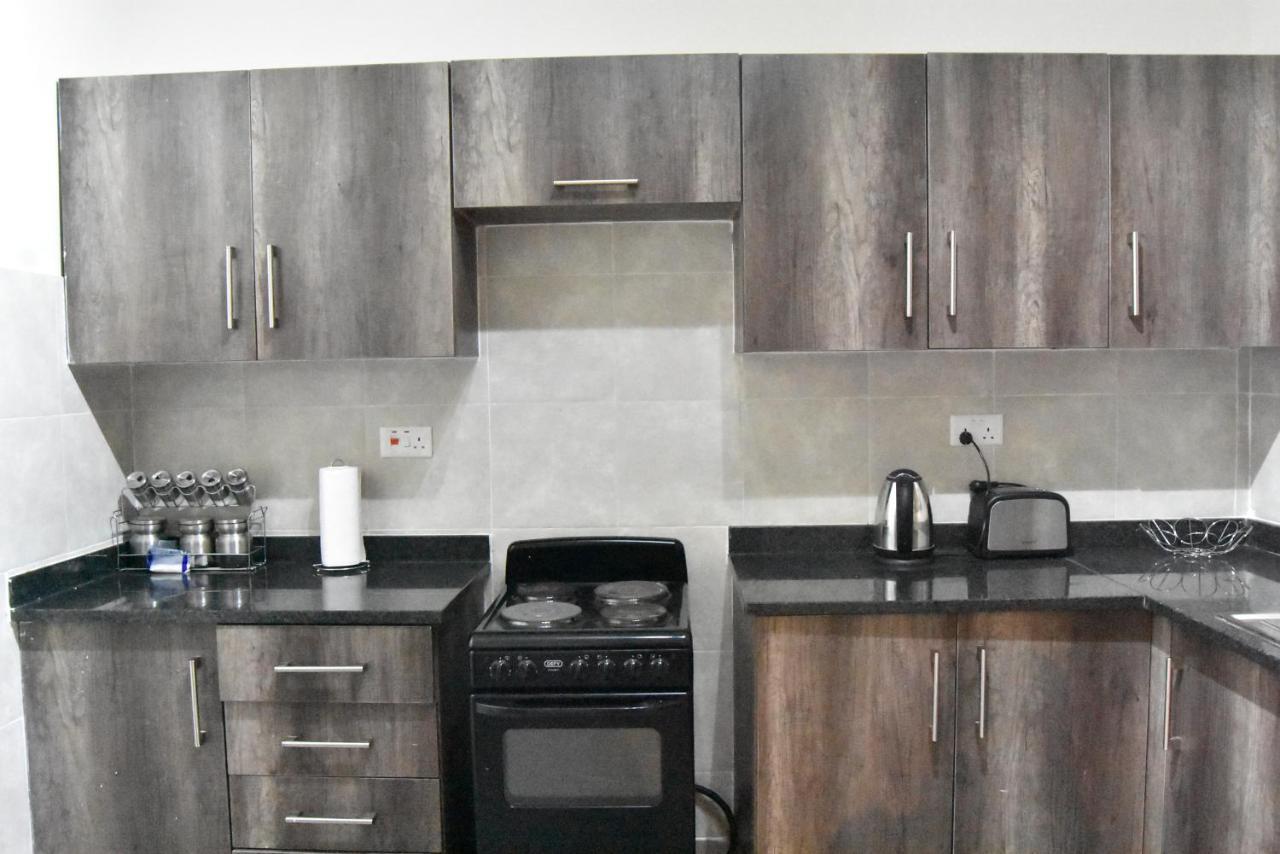 Spacious Zamtel Flat ลุซากา ภายนอก รูปภาพ