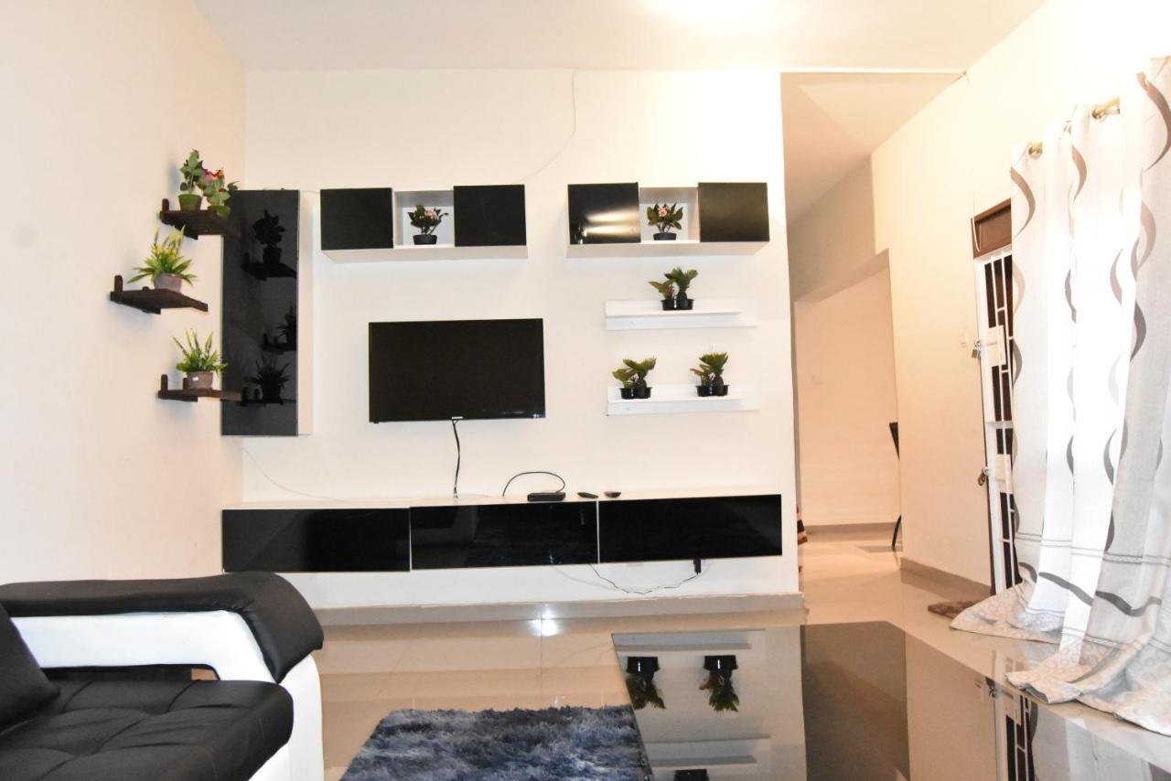 Spacious Zamtel Flat ลุซากา ภายนอก รูปภาพ
